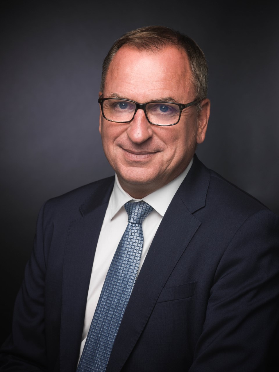 Alain Chauvin Président Directeur Général NTN-SNR Group Alain Chauvin Président Directeur Général NTN-SNR Group